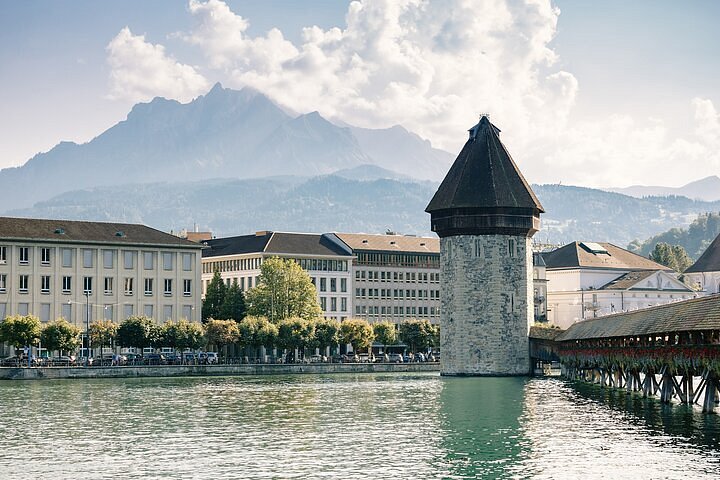 Lucerne Orientation Tour (Lion Monument & Kapell Bridge)